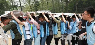 活跃气氛的小游戏室内(简单又搞笑的集体游戏)